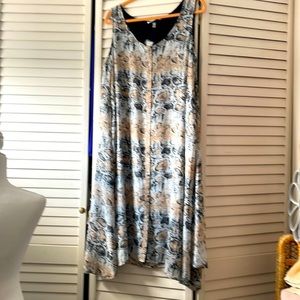 Lovely sleeveless black, tan, silver dress